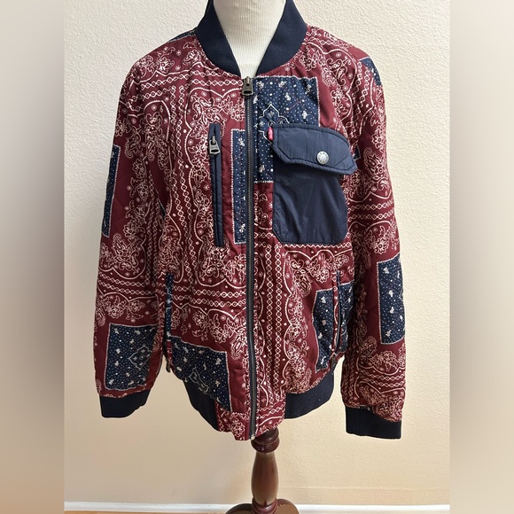 Levi’s Women’s Diamond Quilted Bomber Jacket Bandana Patchwork Red Navy Sz M - Picture 1 of 15